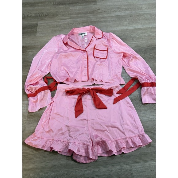 New! BEACH RIOT Luna Top Aurora Shorts PJ Set Pink Velvet Silky M - Picture 1 of 4